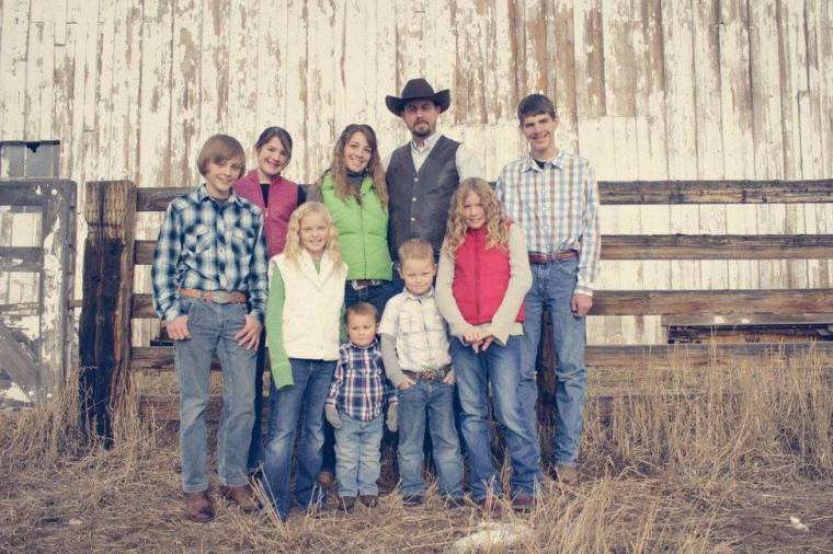 This image has an empty alt attribute; its file name is 15.jpg